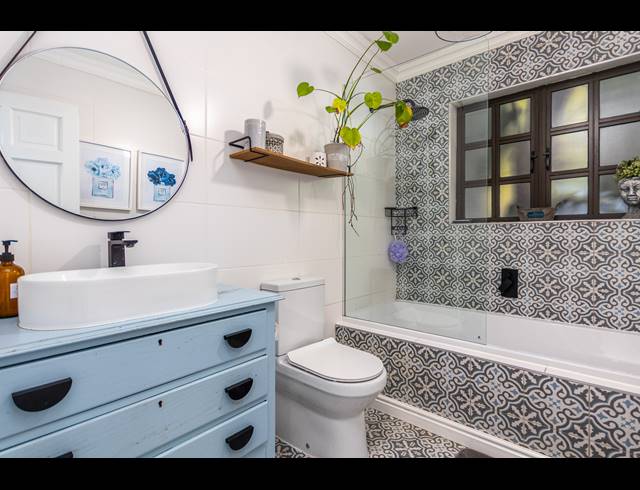 6 BEDROOM FREEHOLD FOR SALE IN FLAMINGO VLEI